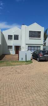 3 Bedroom Apartment in Stilbaai Wes