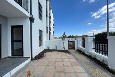 2 Bedroom Apartment in Sonstraal Heights