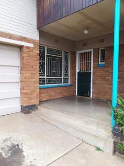 2 Bedroom House in South Ridge