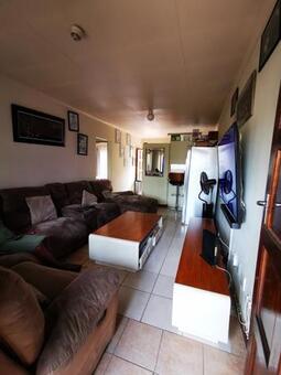 2 Bedroom Simplex in Doornpoort