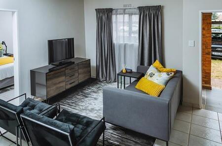 3 Bedroom Apartment in Kenleaf
