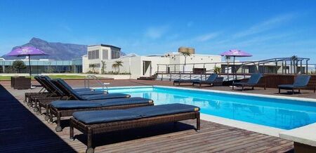 2 Bedroom apartment to rent in Lagoon Beach, Milnerton