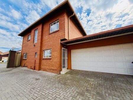 3 Bedroom cluster to rent in New Redruth, Alberton