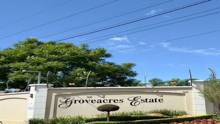 2 Bedroom apartment to rent in Broadacres, Sandton