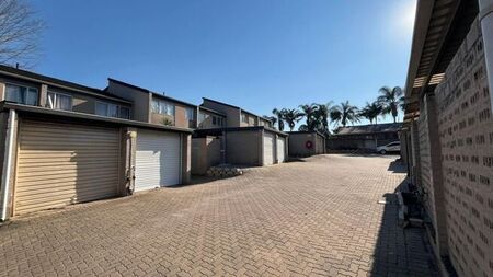 2 Bedroom townhouse - sectional to rent in Ashley, Pinetown