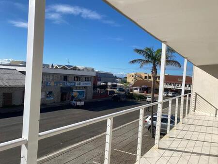 3 Bedroom Apartment in Jeffreys Bay Central