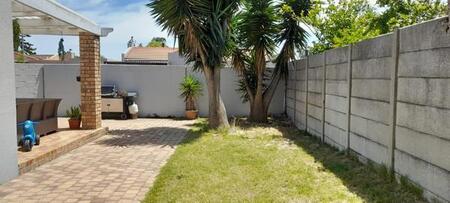 3 Bedroom House in Edgemead