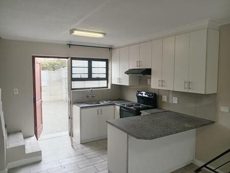 2 Bedroom Duplex in Oakdale