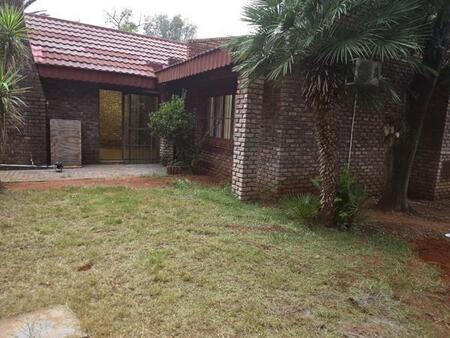 6 Bedroom House in Kuruman
