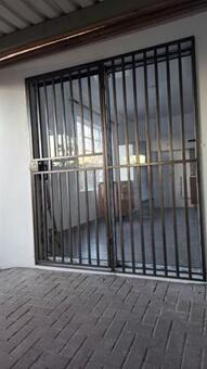 Bachelor apartment in Beaconsfield