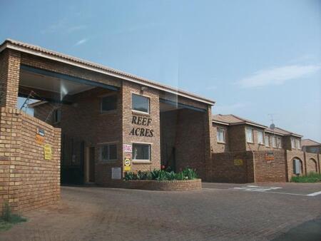 1 Bedroom Apartment in Krugersrus