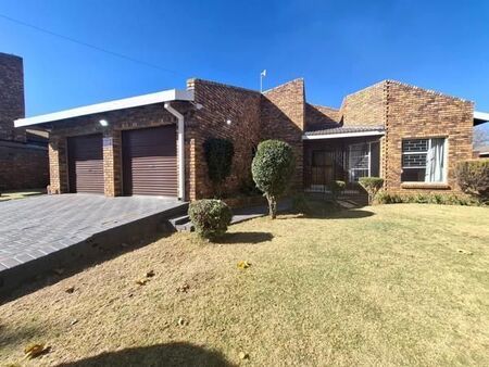 4 Bedroom House in Panorama