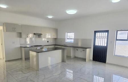 4 Bedroom Townhouse in Laguna Sands