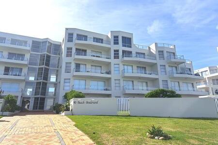 1 Bedroom Apartment in Bloubergrant