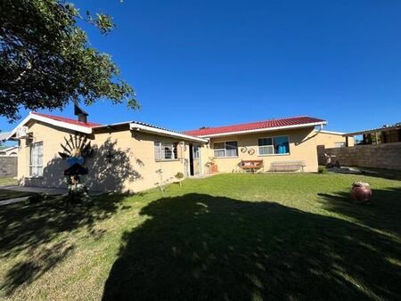 3 Bedroom House in Koingnaas