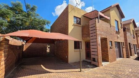 3 Bedroom townhouse - sectional to rent in Annadale, Polokwane