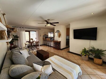 2 Bedroom townhouse - sectional to rent in Boardwalk Meander, Pretoria