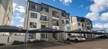 1 Bedroom apartment to rent in The Huntsman, Somerset West