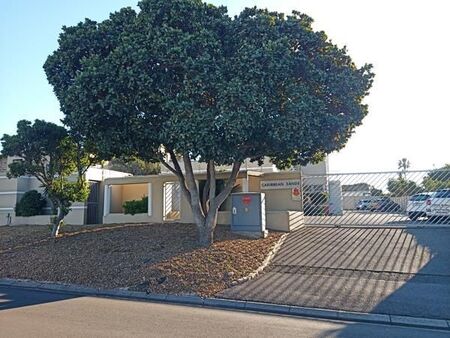 1 Bedroom Apartment in Table View