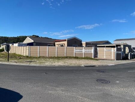 2 Bedroom House in Rocklands