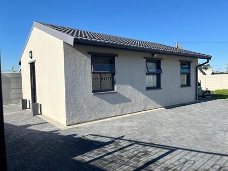 3 Bedroom House in Roosendal