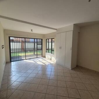 1 Bedroom Apartment in Oukraal Estate
