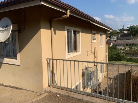 2 Bedroom Apartment in Lotusville