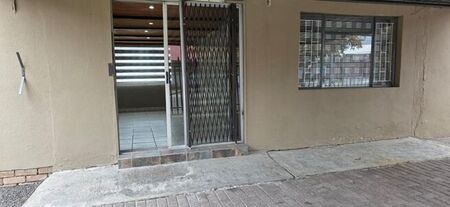 1 Bedroom flat to rent in Secunda