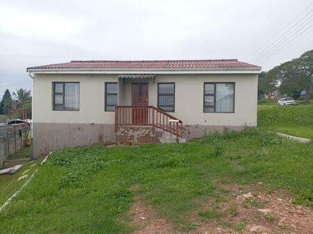 4 Bedroom house to rent in Van Riebeeck Hoogte, Uitenhage