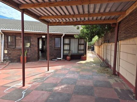 3 Bedroom house to rent in Table View, Blouberg