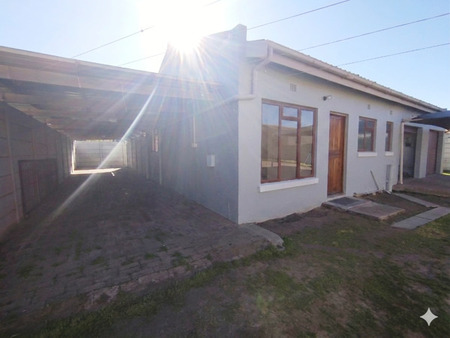 1 Bedroom Apartment in Vredenburg