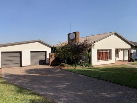 3 Bedroom House in Postmasburg