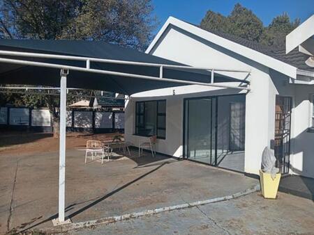 2 Bedroom House in Lydenburg