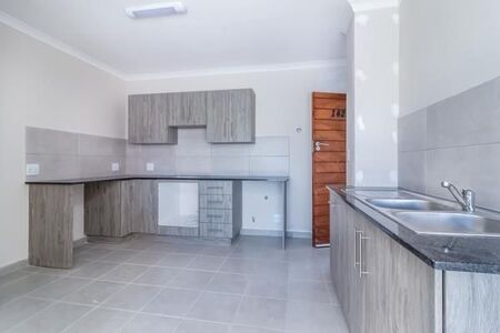 3 Bedroom Apartment in Klein Parys