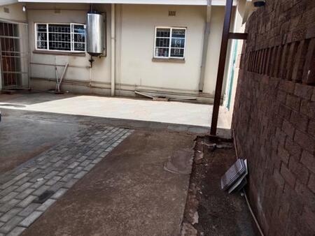 1 Bedroom Flat in Kuruman