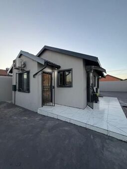 3 Bedroom House in Soshanguve Xx