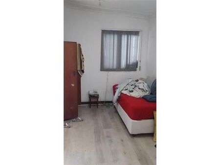 Bachelor apartment in Edenvale