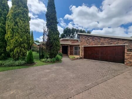 3 Bedroom House in La Provance