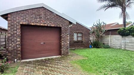 3 Bedroom Townhouse in Campher Park