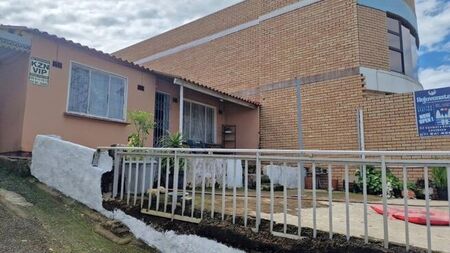 2 Bedroom semi-detached to rent in Eastbury, Phoenix
