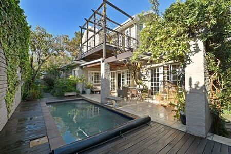 4 Bedroom house to rent in Rondebosch, Cape Town