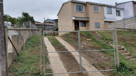 3 Bedroom duplex townhouse - freehold to rent in Longcroft, Phoenix