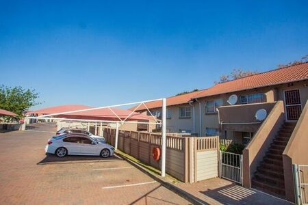 3 Bedroom apartment to rent in Halfway Gardens, Midrand