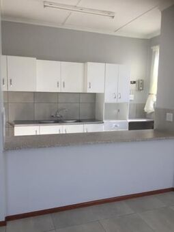 1 Bedroom Apartment in Saldanha