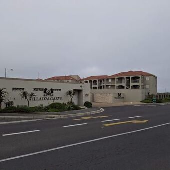 2 Bedroom Apartment in Muizenberg