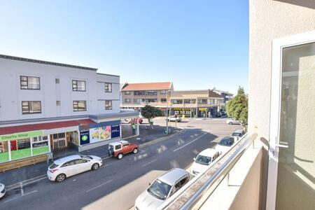 2 Bedroom Apartment in Fish Hoek