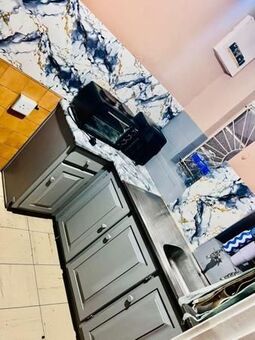 1 Bedroom Apartment in Springs Central