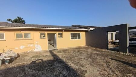 2 Bedroom cottage to rent in Treasure Beach, Durban