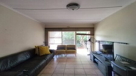 2 Bedroom apartment rented in Linden, Randburg
