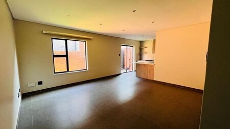 3 Bedroom duplex townhouse - sectional to rent in Secunda